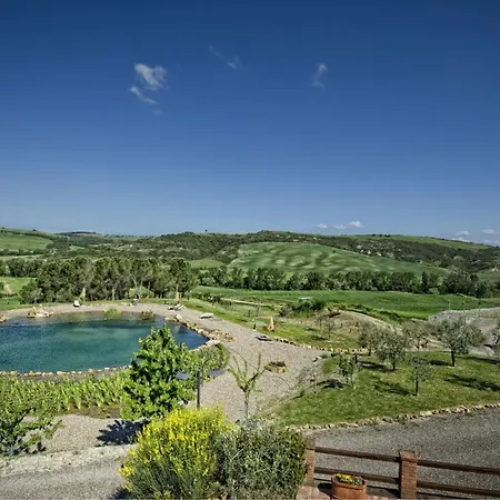 Sleeps 7 Pool Wifi